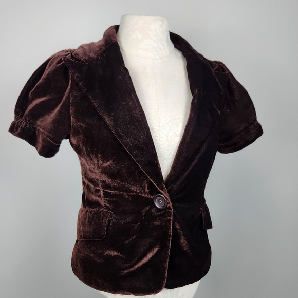 Alice Cullen Alternative Brown Velvet Y2K Short Sleeve Blazer Size M Twilight - Picture 11 of 12